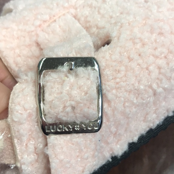 Lucky Brand Girls Pink Sherpa Clogs size 2 NWOT - Picture 4 of 6